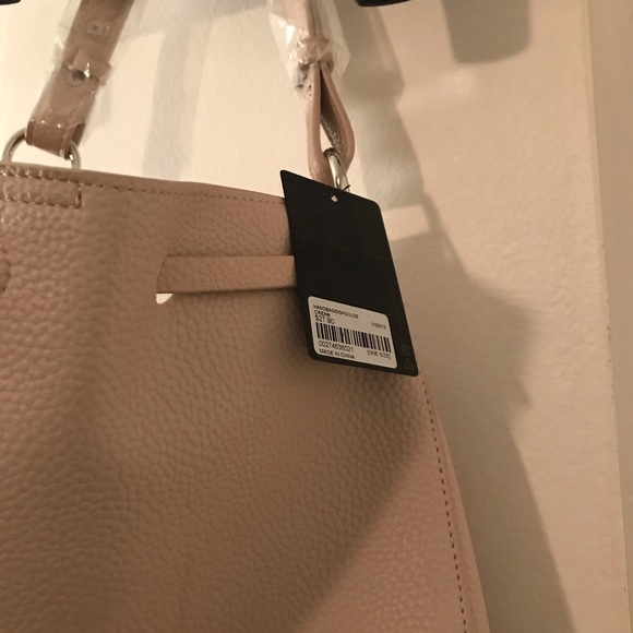 Hand Bag - Picture 2 of 4